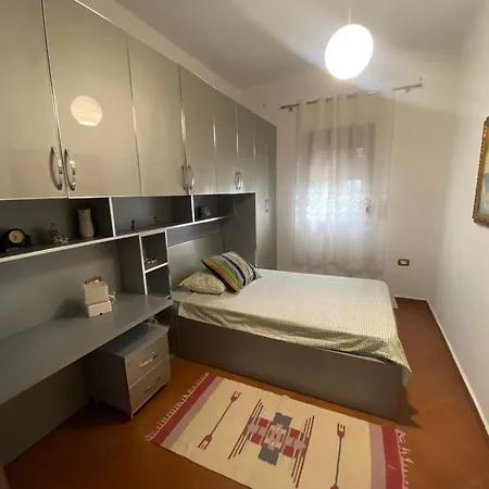 House Apartman *